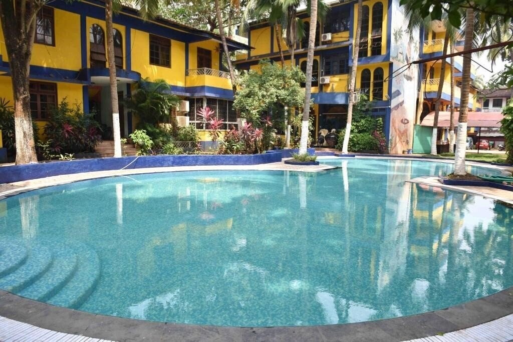 Отель Falcon Resorts 1*