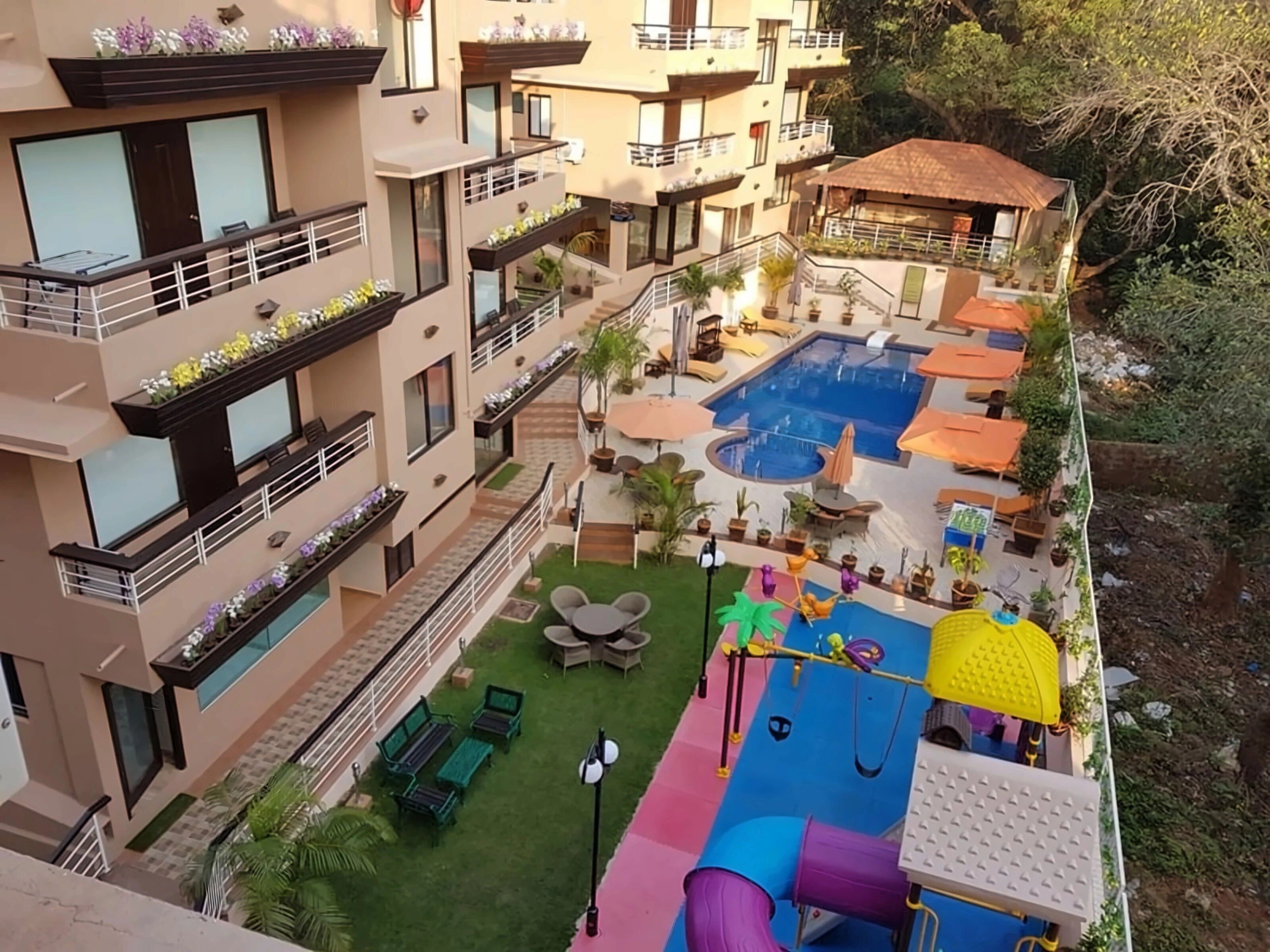 Фото La Sunila Suites 4*