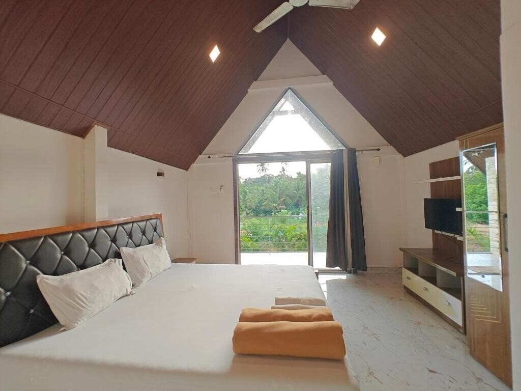 Готель Mermaid Resort 2*
