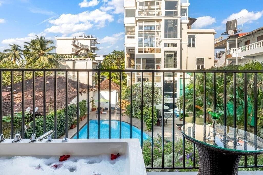 Изображение Clarion Hotel Ocean Palms 4*