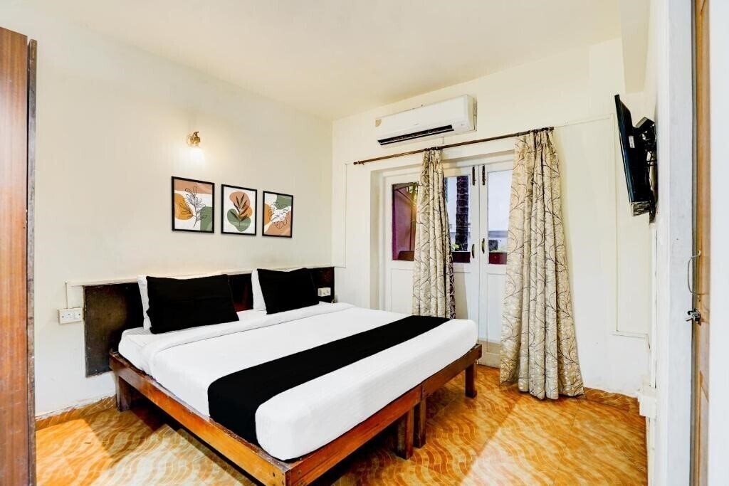 Фото Super Collection O Holiday Street Calangute 2*