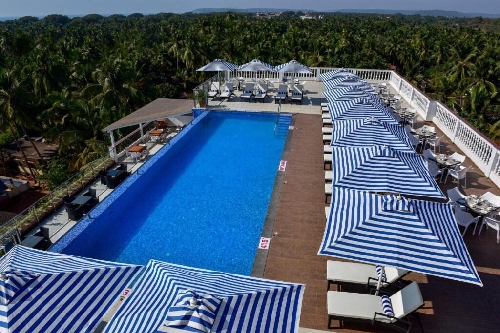 Отель Silver Sands Serenity 4*