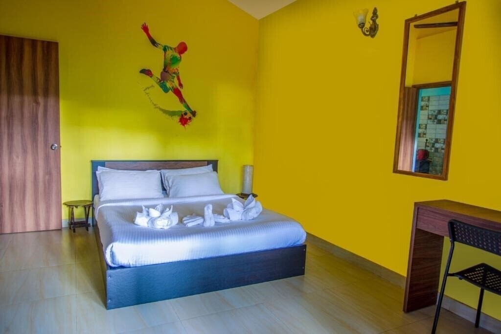 Фото Mariners Bay Resort 3*