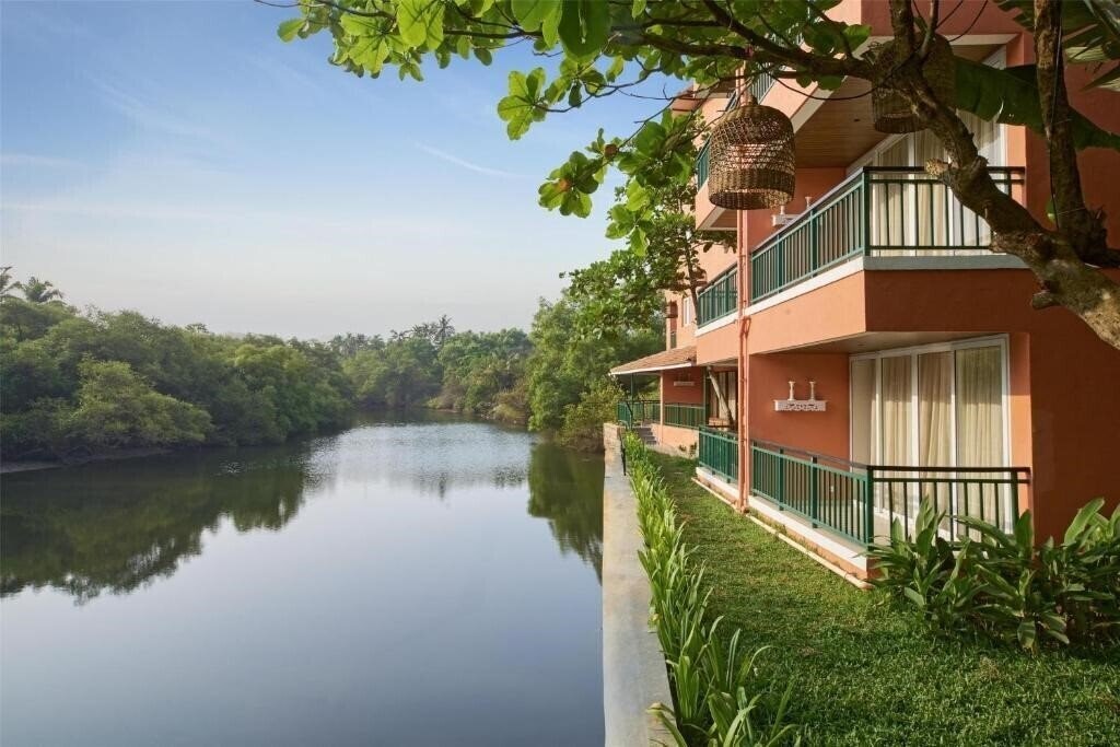 Фото Regenta Place Mandrem Beach Resort 4*