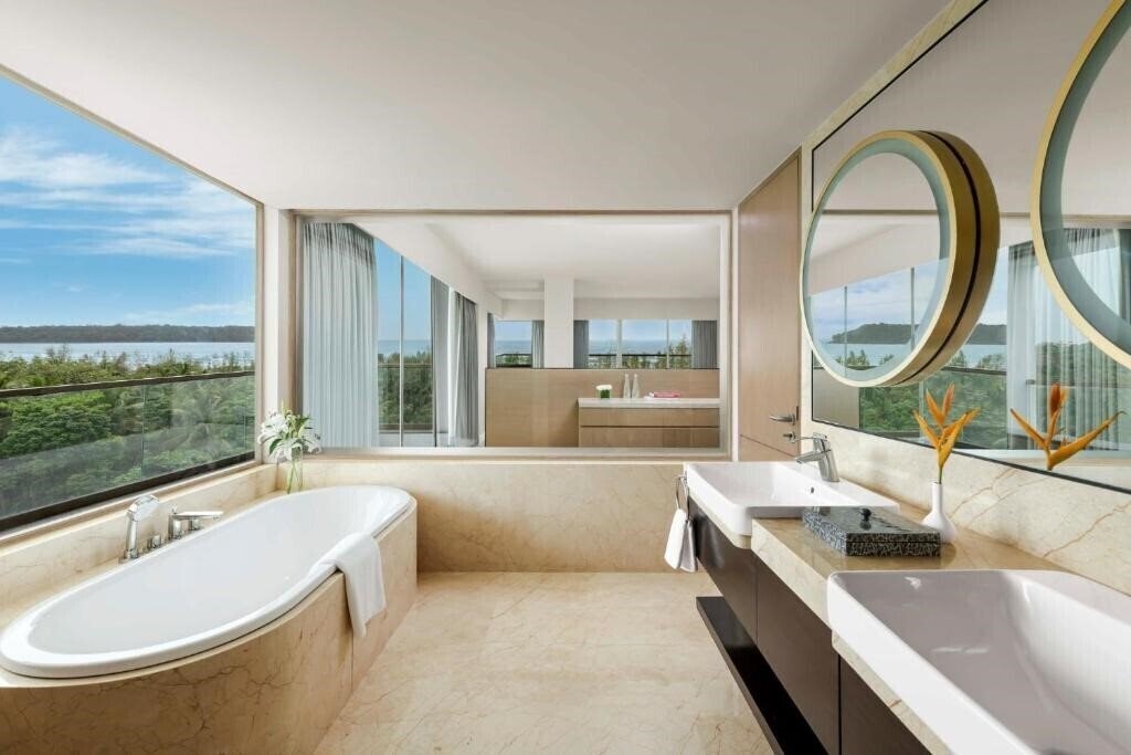 Фото Vivanta Goa Miramar 5*
