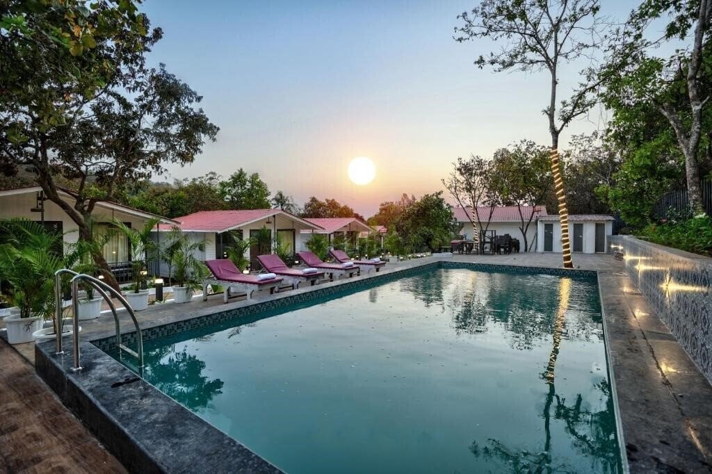 Отель Amore Serenity Resort 3*