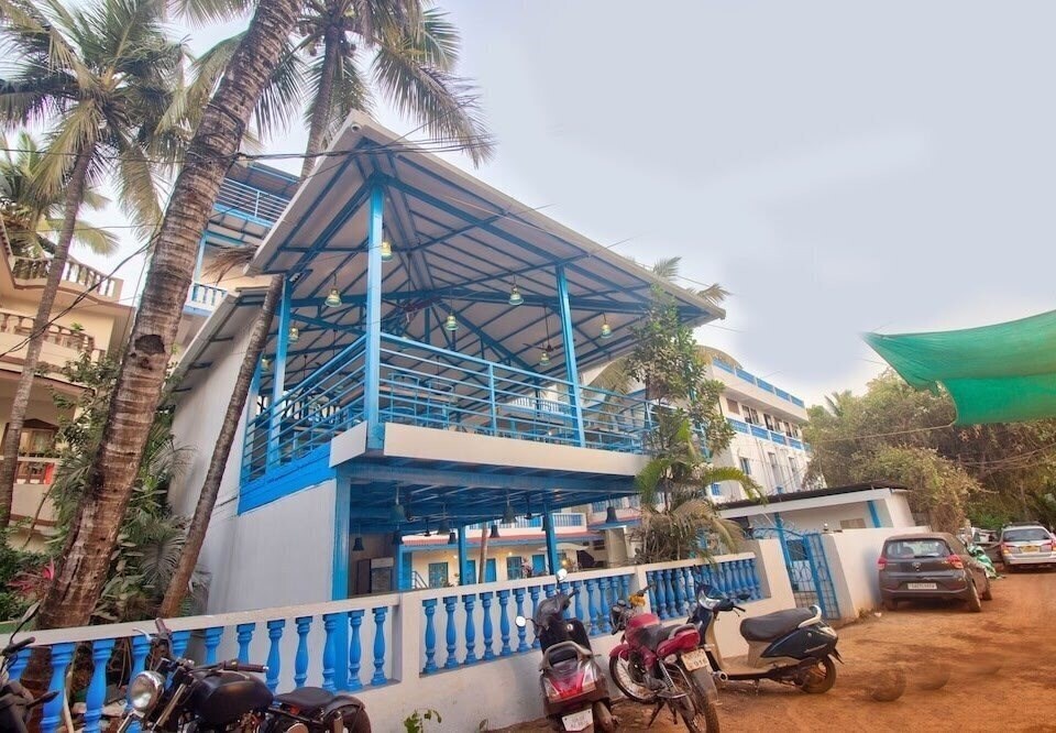 Готель Tantra Beach Resort 3*