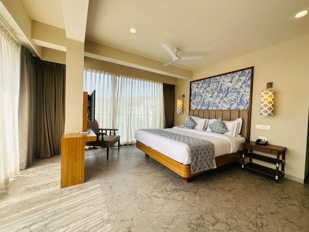 Фото Titanic Boutique Hotel 4*