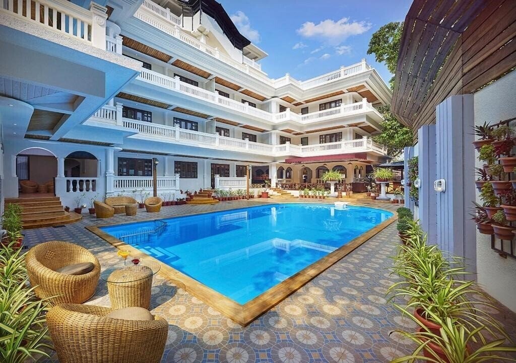 Отель Ziva Suites 4*
