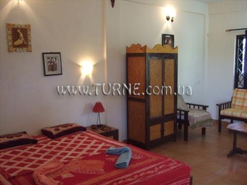 Фото Yellow House 2*