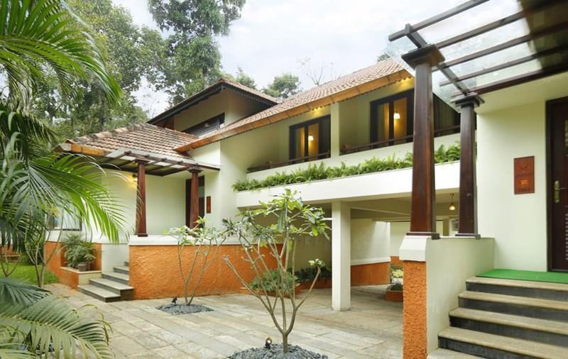 Отель Green Woods 3*