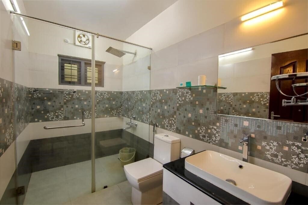 Фотография Krishnatheeram (Varkala) 3*