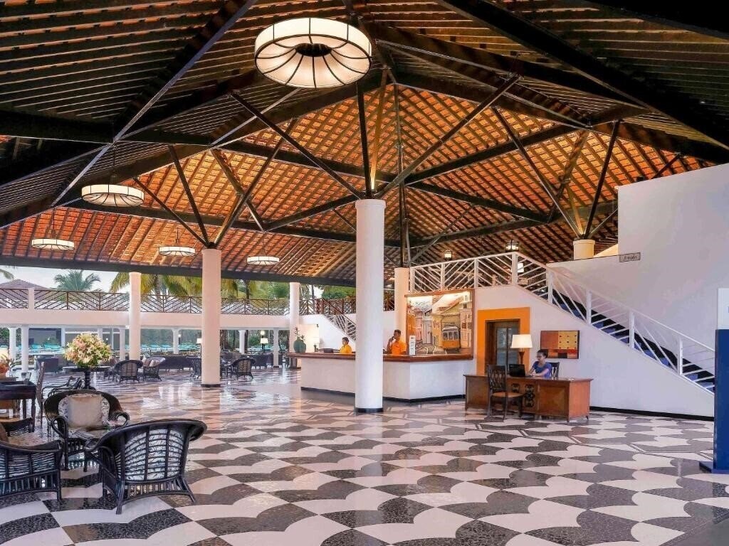 Фото Dona Sylvia Beach Resort 5*