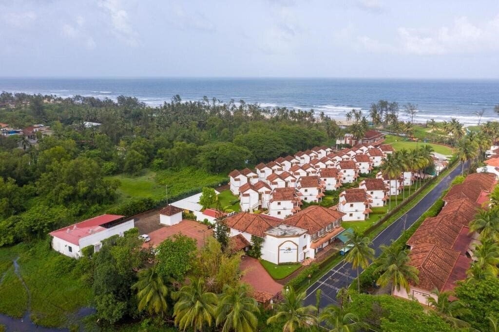 Готель Nanu Resort 4*