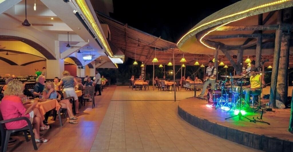 Фотографія Nanu Resort 4*