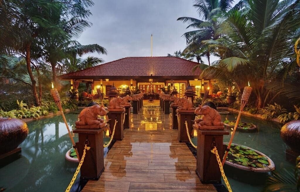 Готель Mayfair Hideaway SPA Resort 4*