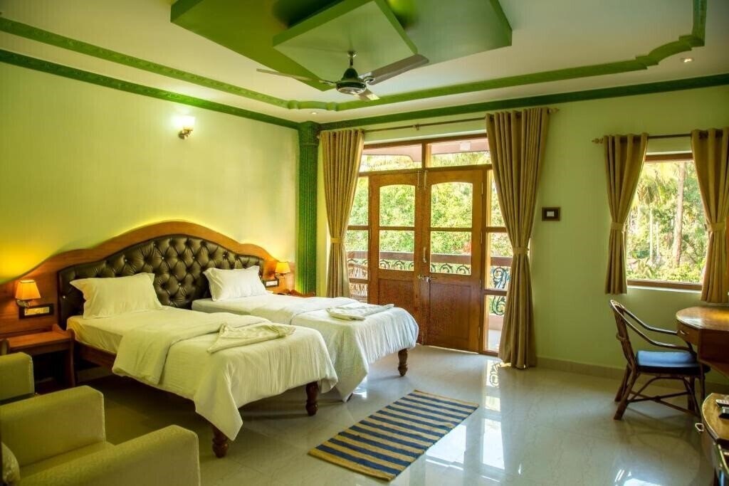 Фото Sea View Resort 3*