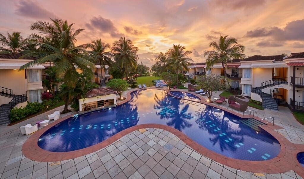 Готель Royal Orchid Beach Resort 5*