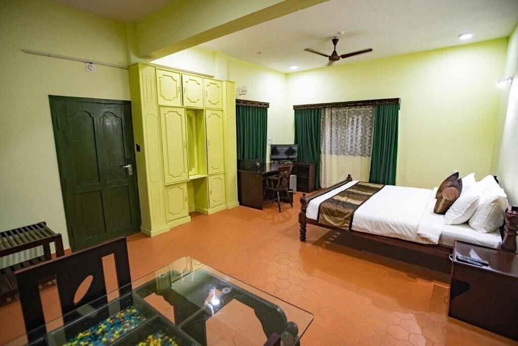 Фото Krishna Beach Resort & SPA 3*