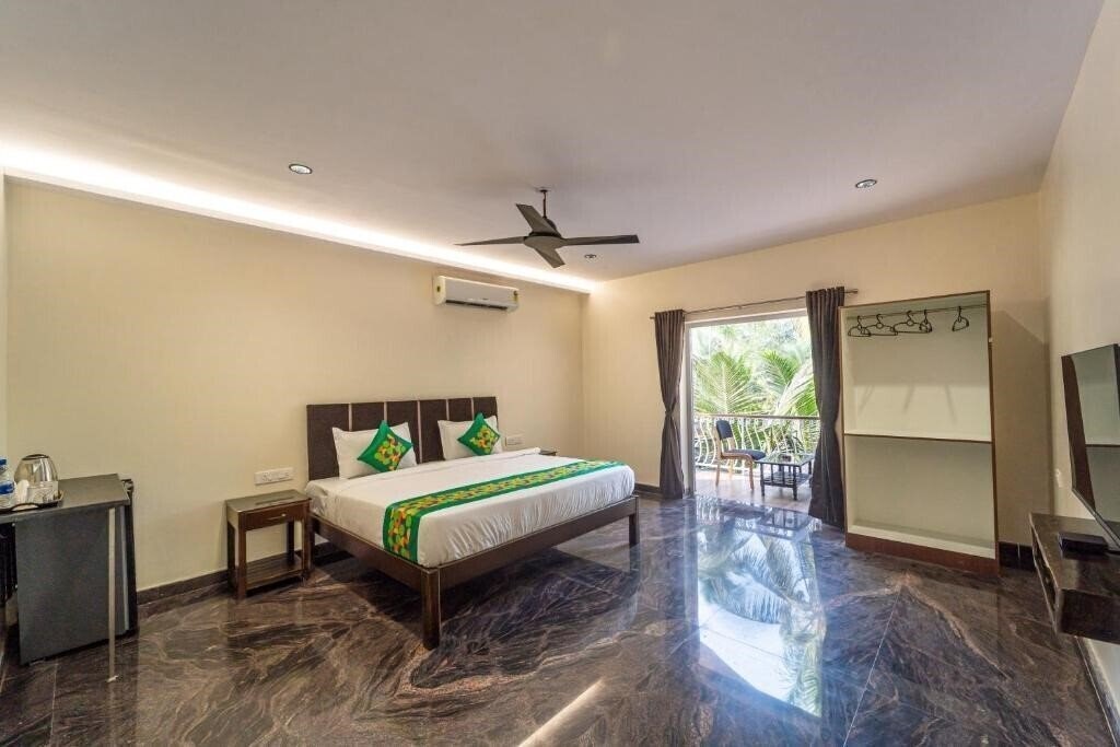 Фотографія Treebo Grand Royale Eco Residency with Pool 3*