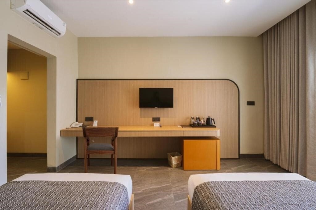 Фотография Legong Keraton Beach Hotel 3*