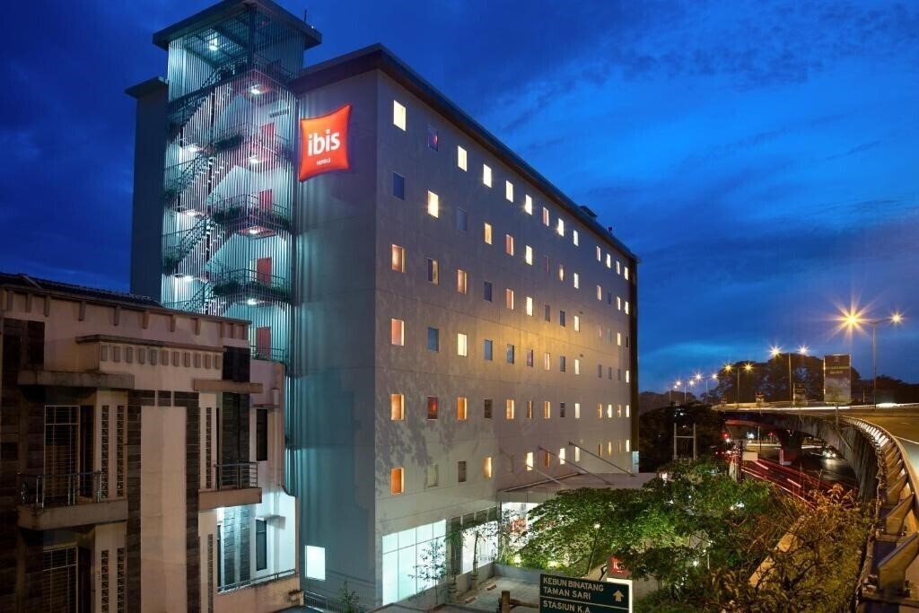 Отель Ibis Bandung Pasteur 3*