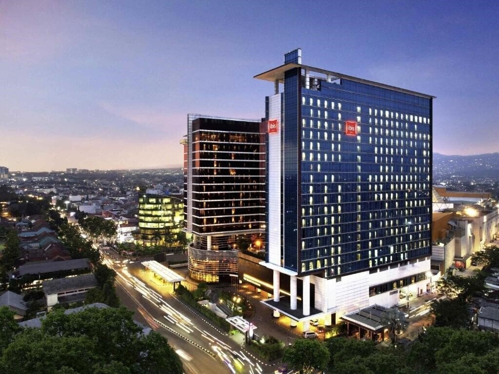 Фотографія Ibis Bandung Trans Studio 3*