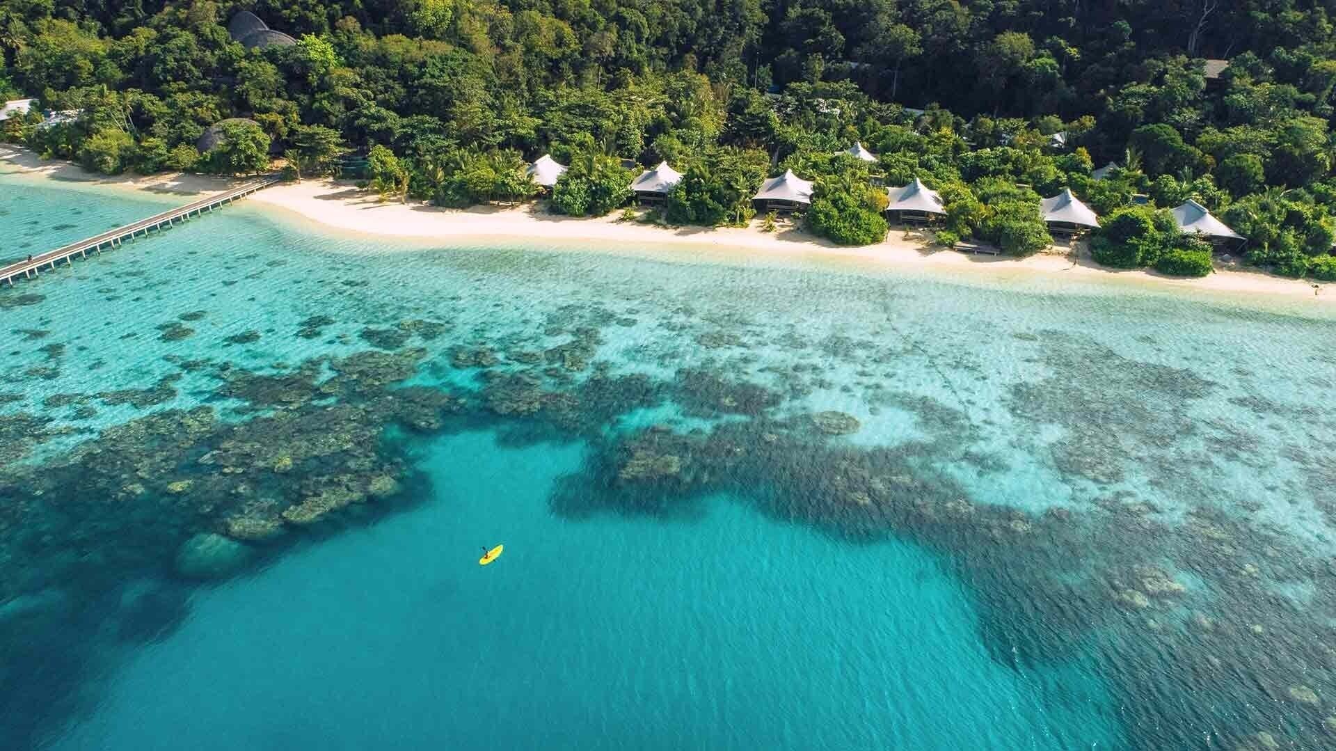 Готель Bawah Reserve 5*