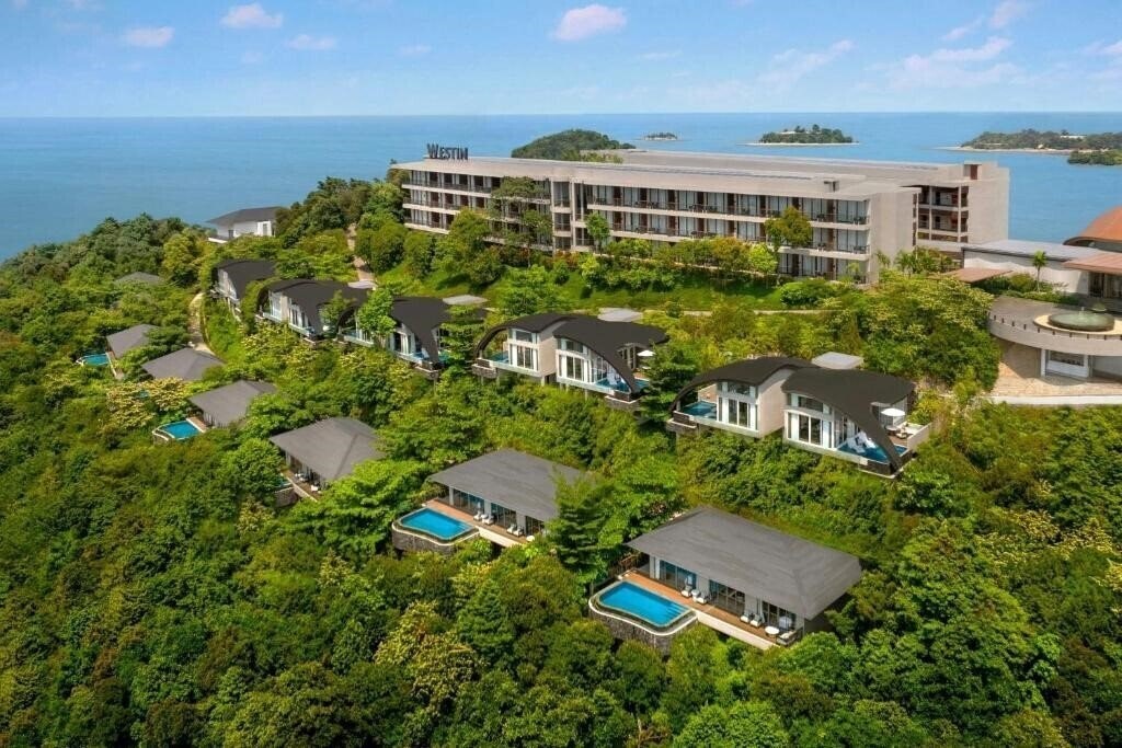 Готель The Westin Nirup Island Resort & SPA 5*
