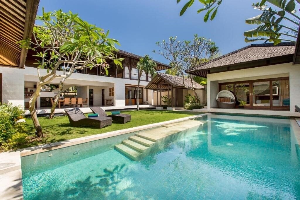 Отель Villa Air Bali Boutique Resort & Spa 5*