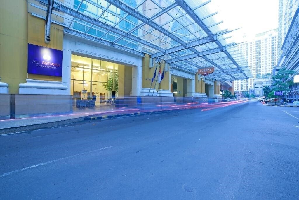 Отель All Sedayu Kelapa Gading 3*