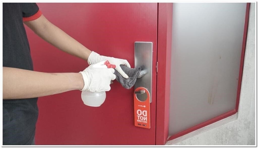 Фотография Reddoorz @ Radio Dalam 2*