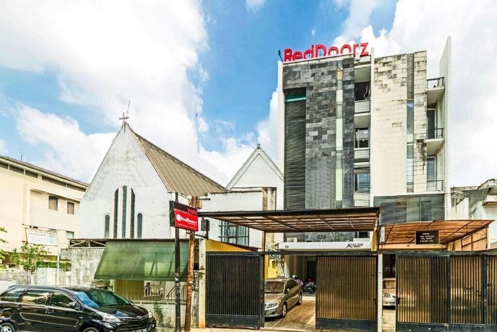 Картинка Reddoorz Plus @ Pasar Baru 2*
