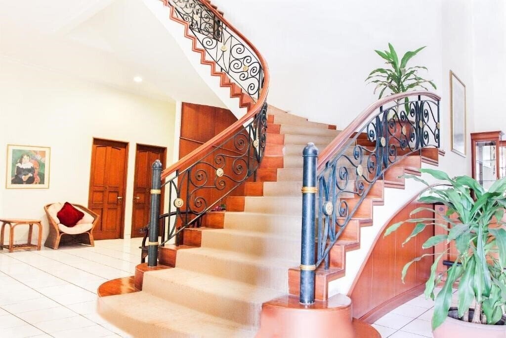 Отель Oyo 123 Puri Lotus 2*