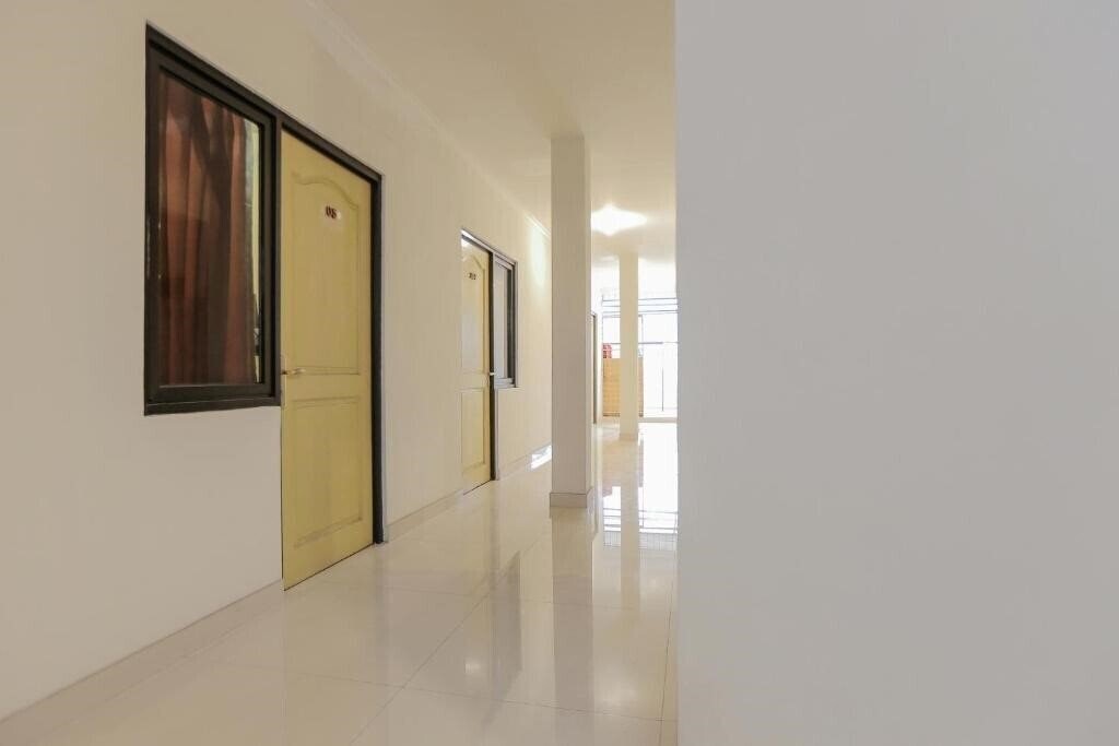 Изображение Oyo 141 Fatmawati Cozy Residence 2*