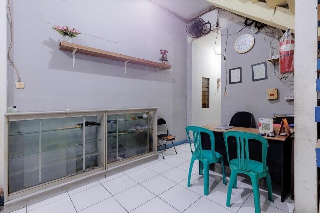 Фото Oyo 160 Lontar Residence 2*