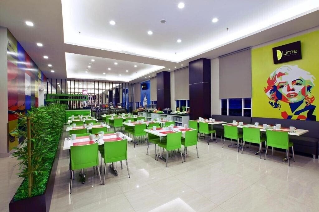 Фото Favehotel Zainul Arifin Jakarta 2*