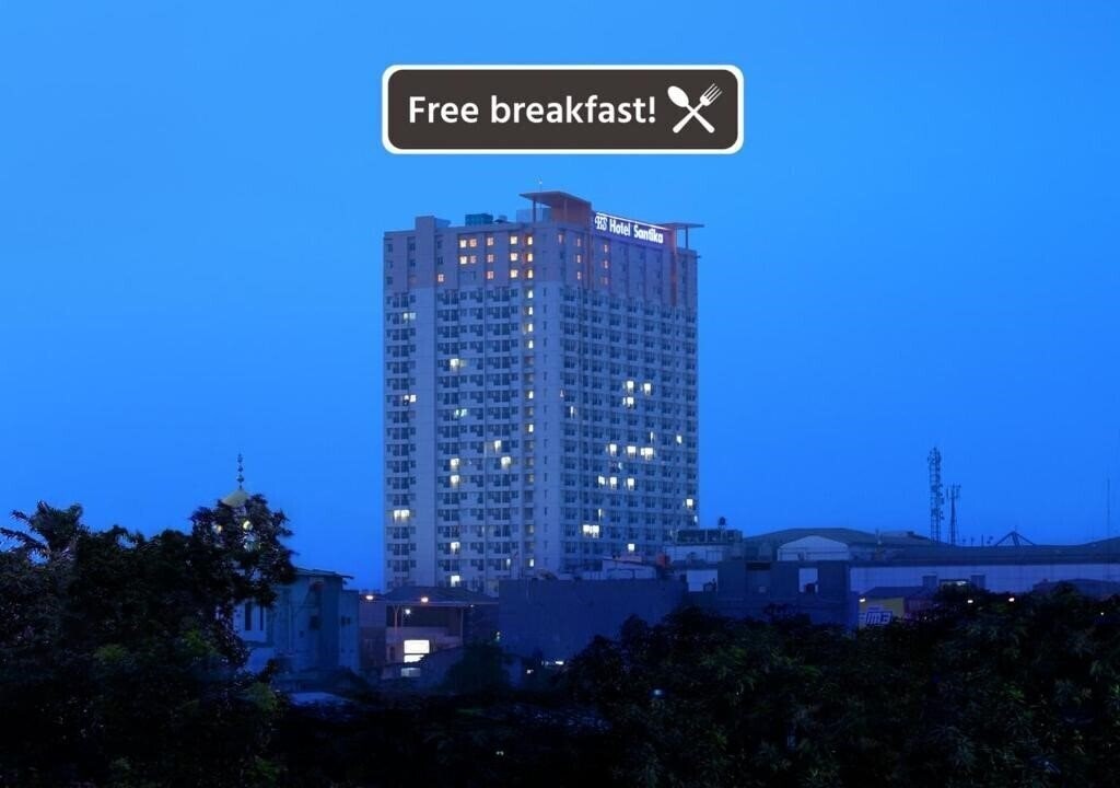 Готель Hotel Santika Depok 3*