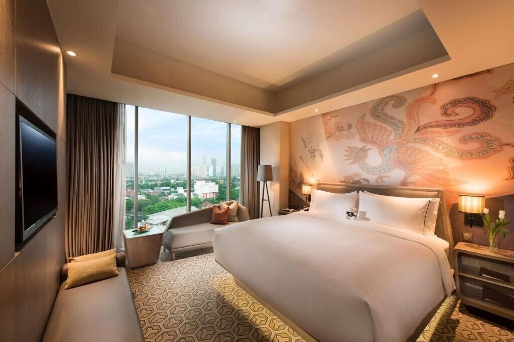 Отель DoubleTree by Hilton Jakarta Diponegoro 5*