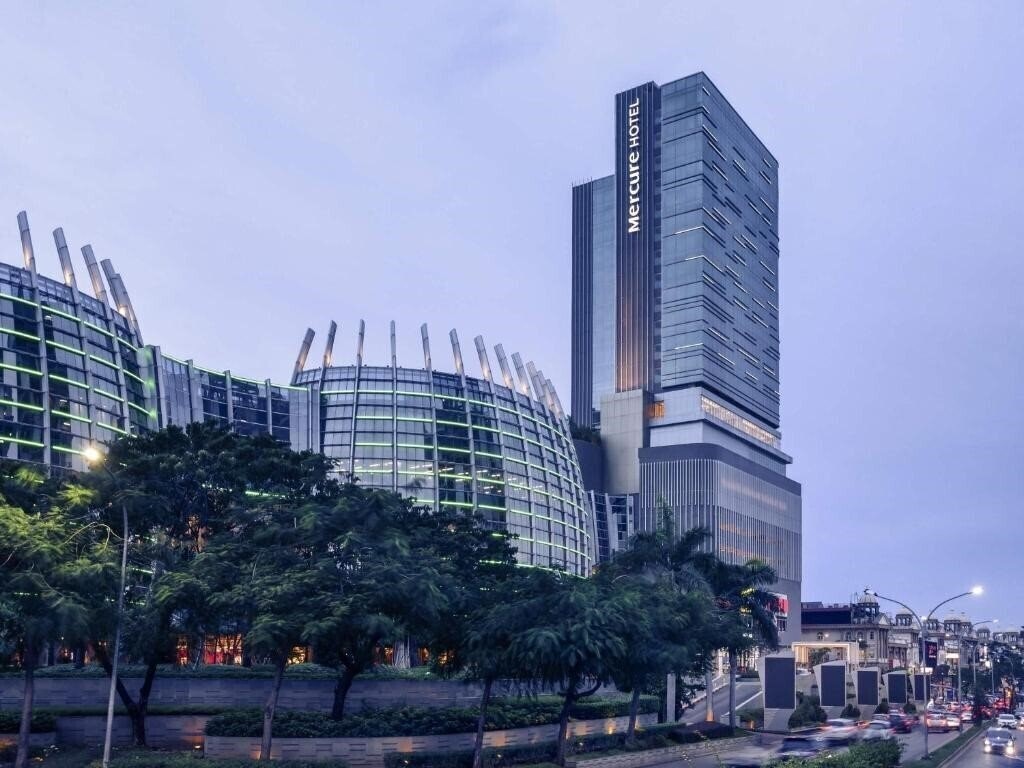 Отель Mercure Jakarta Pantai Indah Kapuk 4*