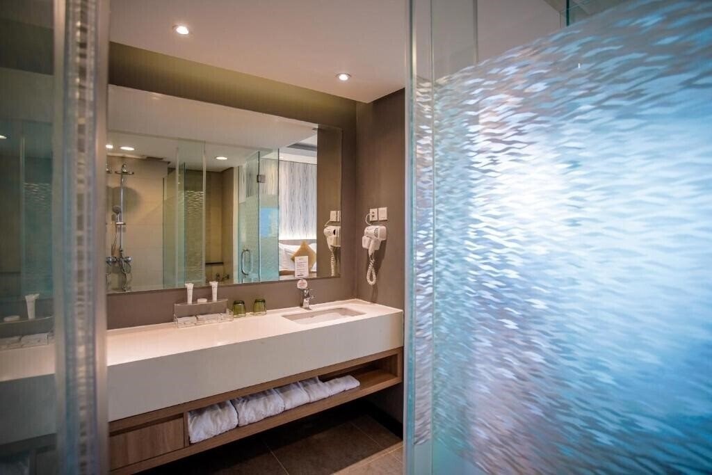 Фотографія Vasaka Hotel Jakarta 4*