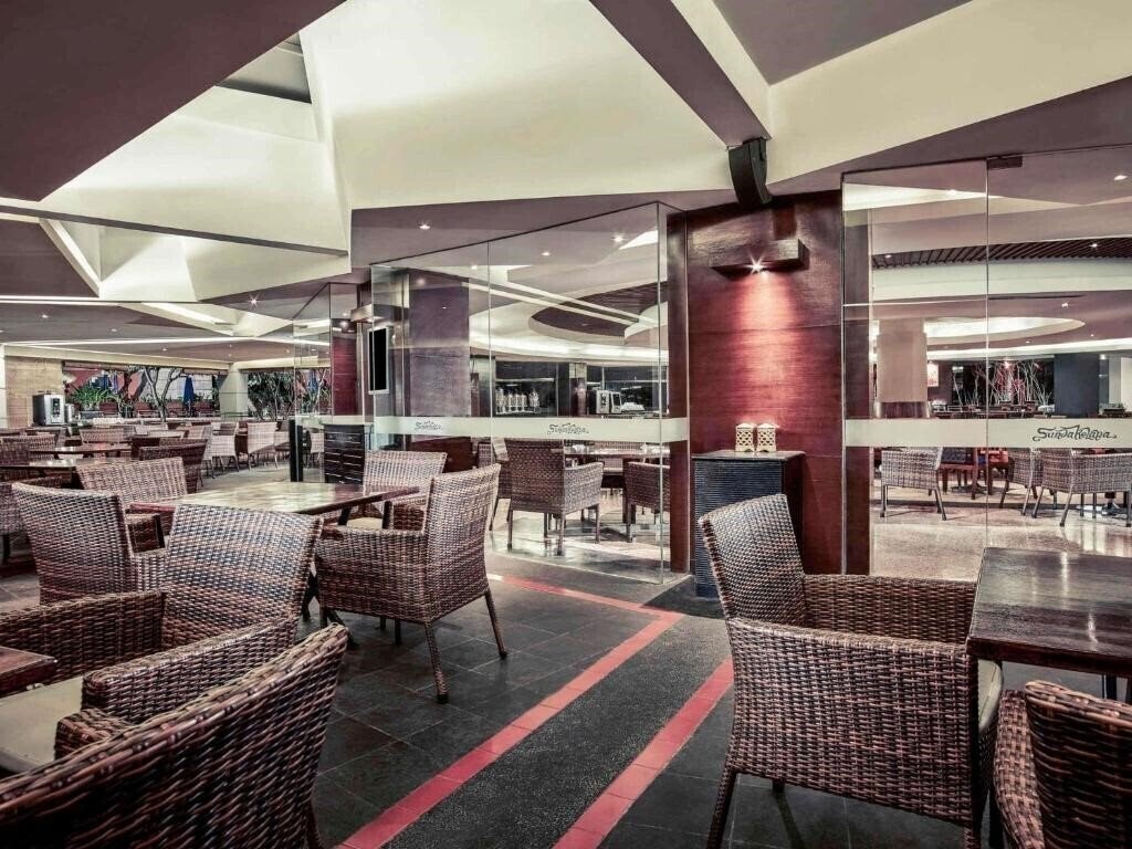 Изображение Mercure Convention Centre Ancol 4*