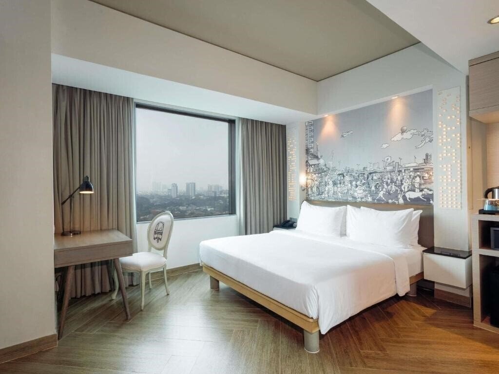 Готель Mercure Jakarta Simatupang 4*