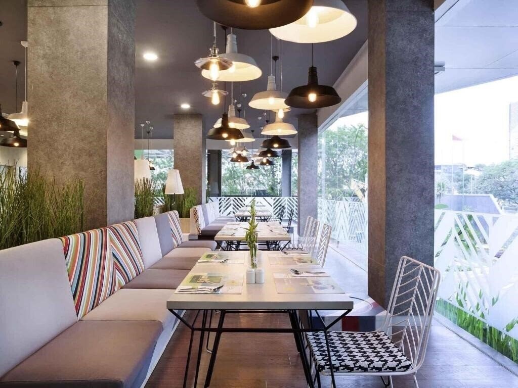 Изображение Ibis Styles Jakarta Sunter 3*