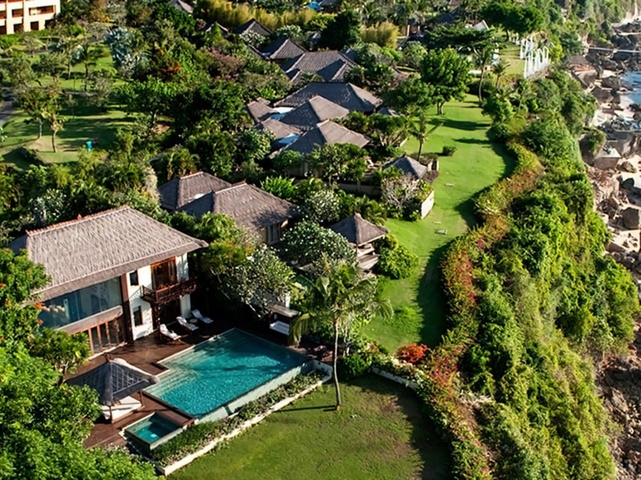 Отель Rimba Jimbaran 5*