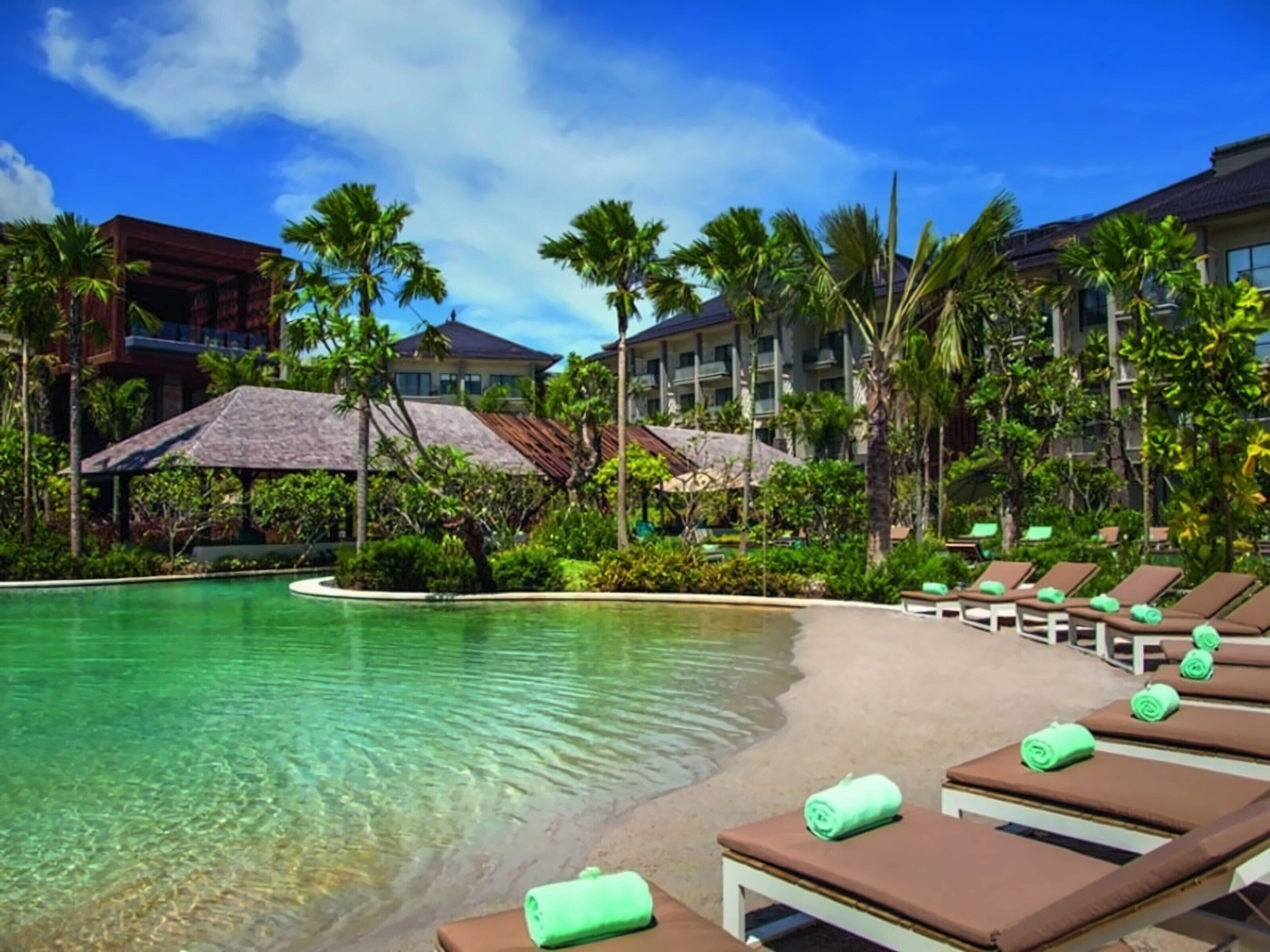 Отель Movenpick Resort & Spa 5*