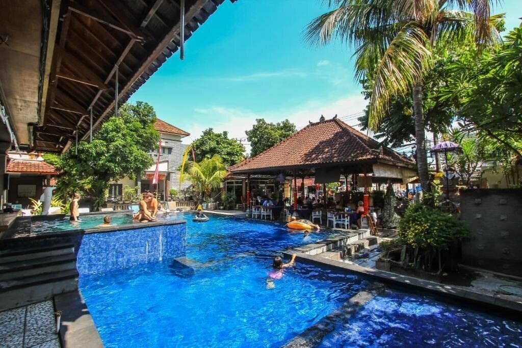 Фото Legian Village Hotel 3*