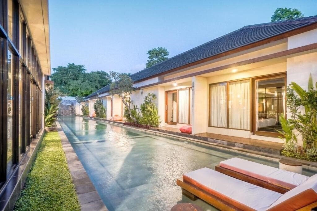 Готель La Leela Jimbaran Bali 3*