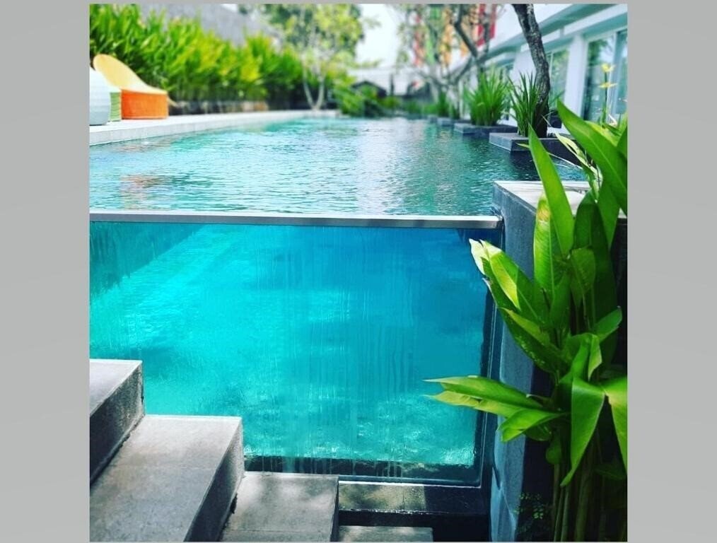 Фото Zuri Express Jimbaran 3*