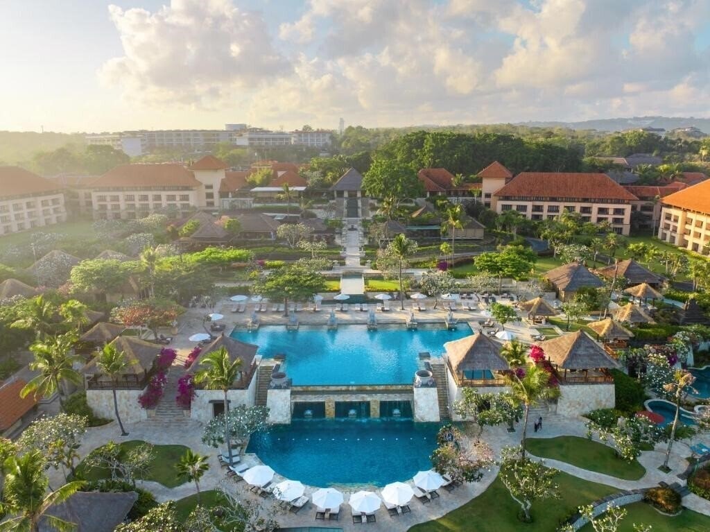 Готель Ayana Resort & SPA 5*